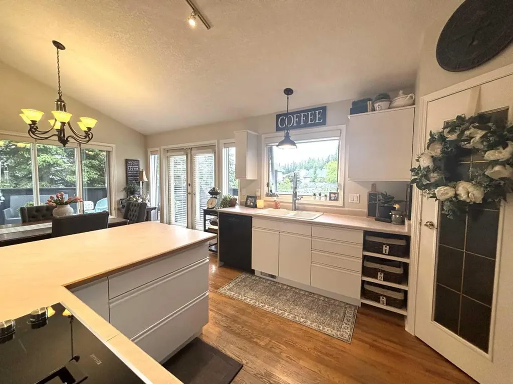 38 Blueberry Drive Whitecourt AB T7S1R2