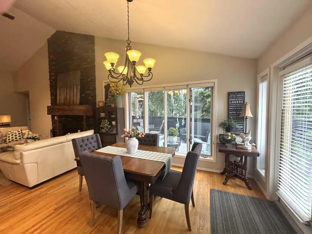 38 Blueberry Drive Whitecourt AB T7S1R2