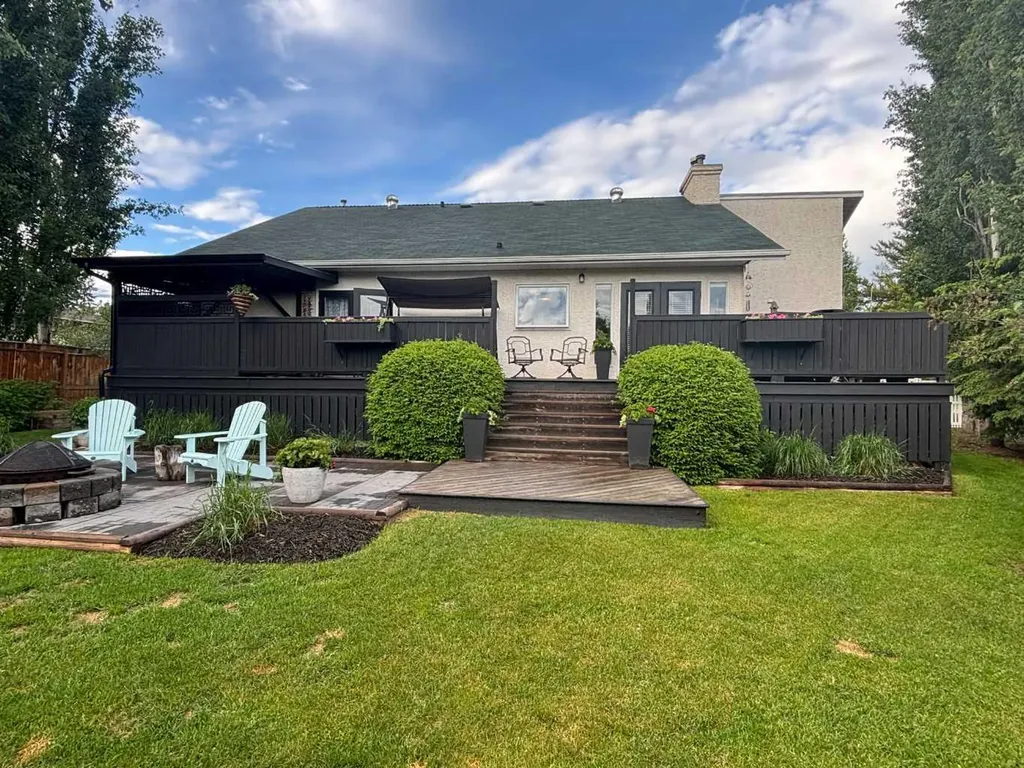 38 Blueberry Drive Whitecourt AB T7S1R2