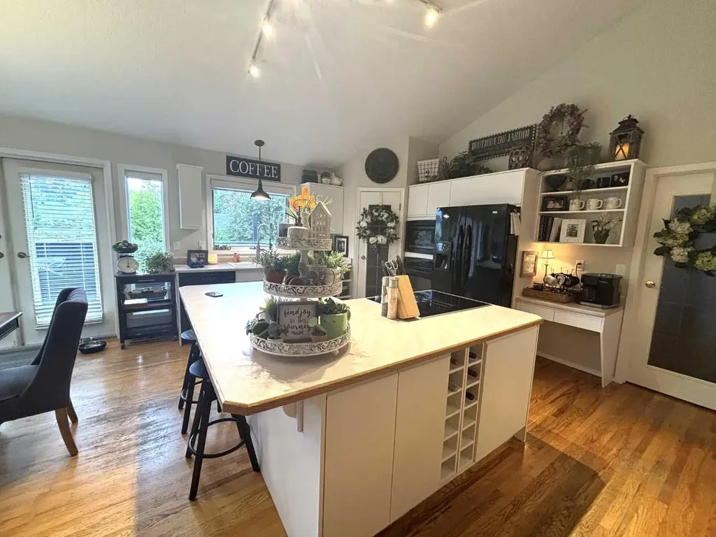 38 Blueberry Drive Whitecourt AB T7S1R2