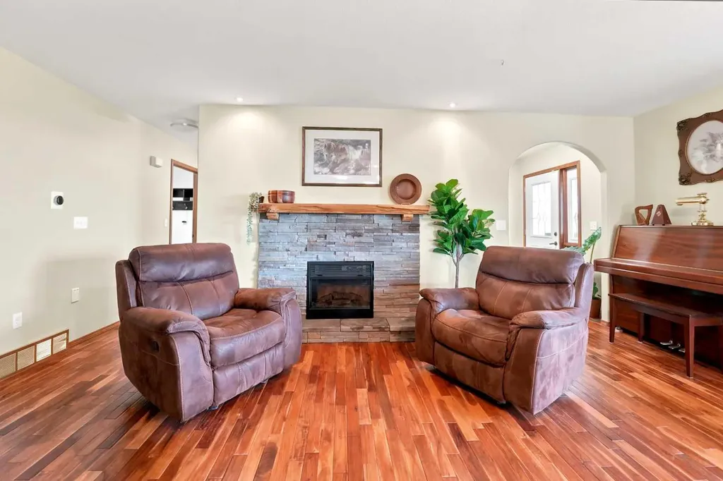 45 Morning Meadows Drive Rural Ponoka County AB T4J 1R3