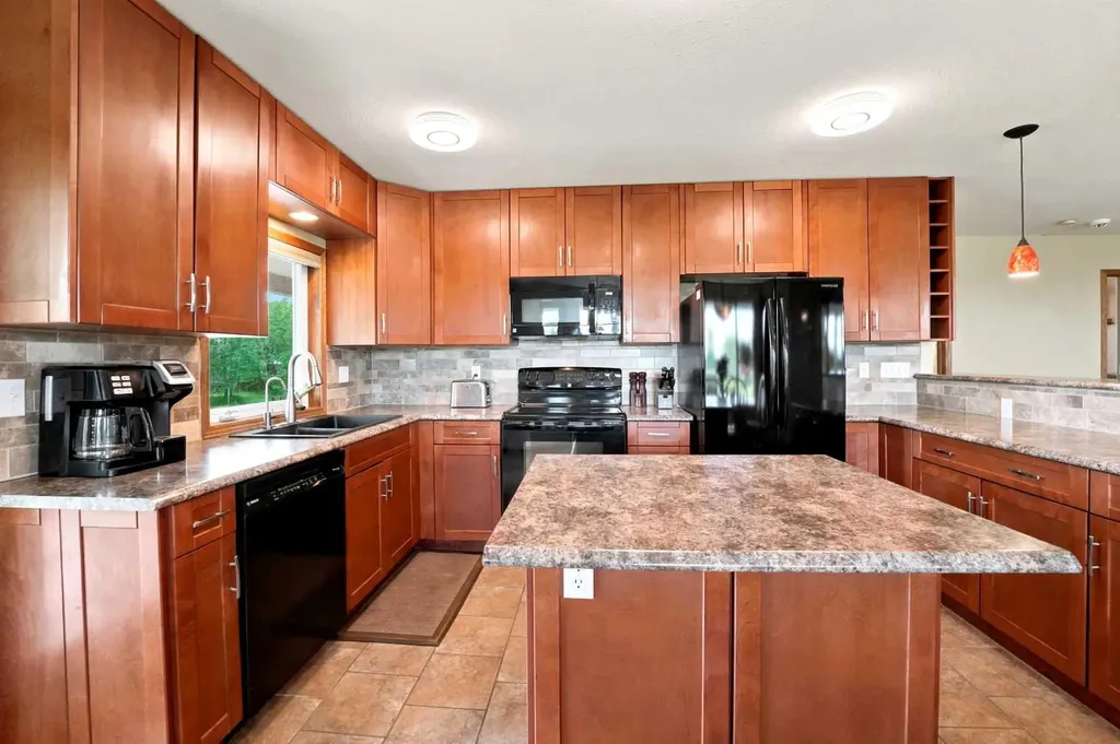45 Morning Meadows Drive Rural Ponoka County AB T4J 1R3