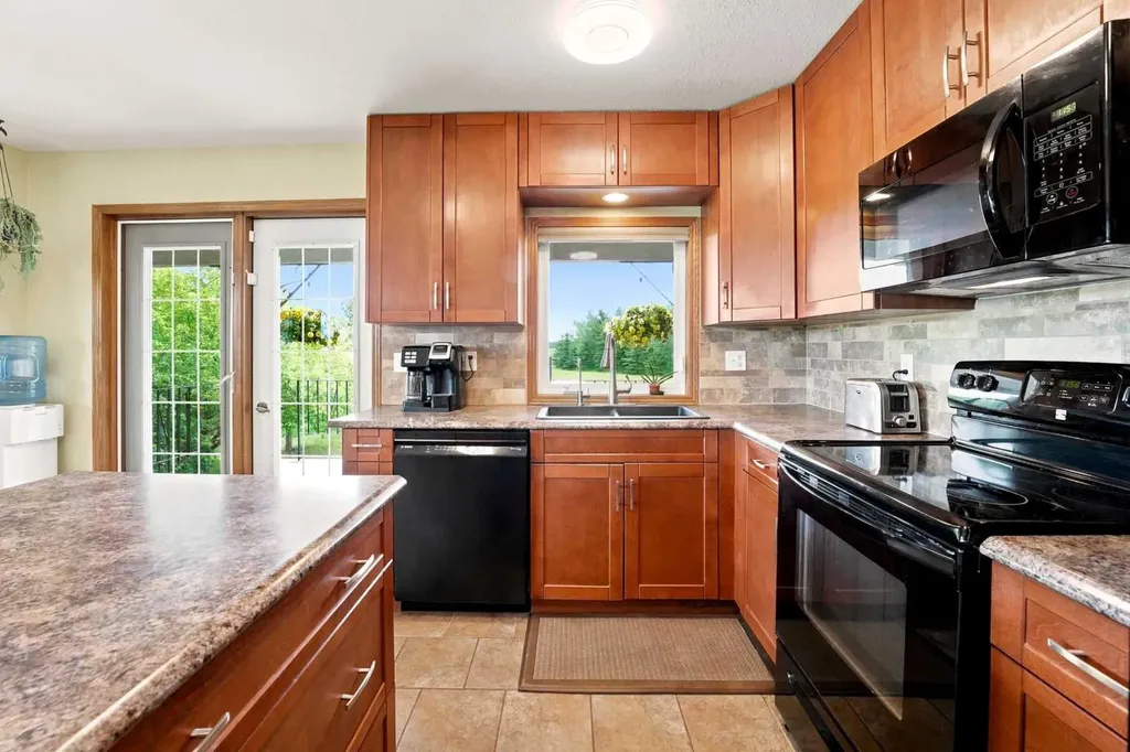 45 Morning Meadows Drive Rural Ponoka County AB T4J 1R3