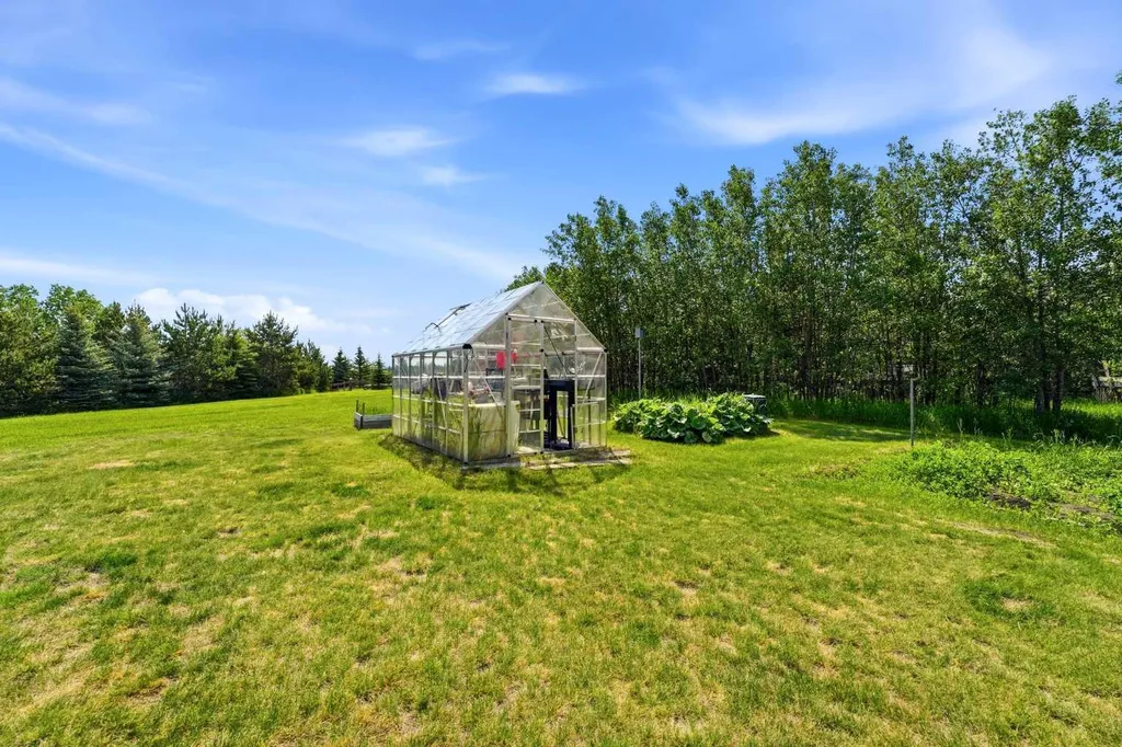 45 Morning Meadows Drive Rural Ponoka County AB T4J 1R3