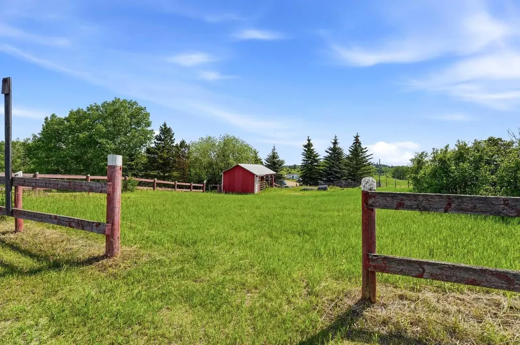 45 Morning Meadows Drive Rural Ponoka County AB T4J 1R3