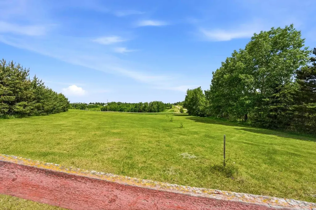45 Morning Meadows Drive Rural Ponoka County AB T4J 1R3