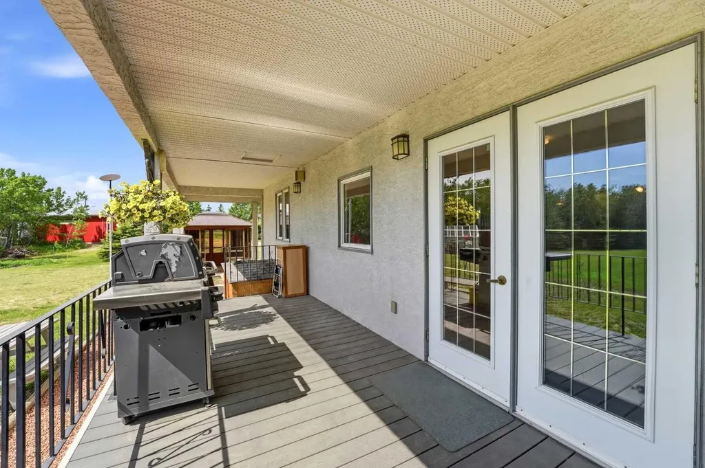 45 Morning Meadows Drive Rural Ponoka County AB T4J 1R3