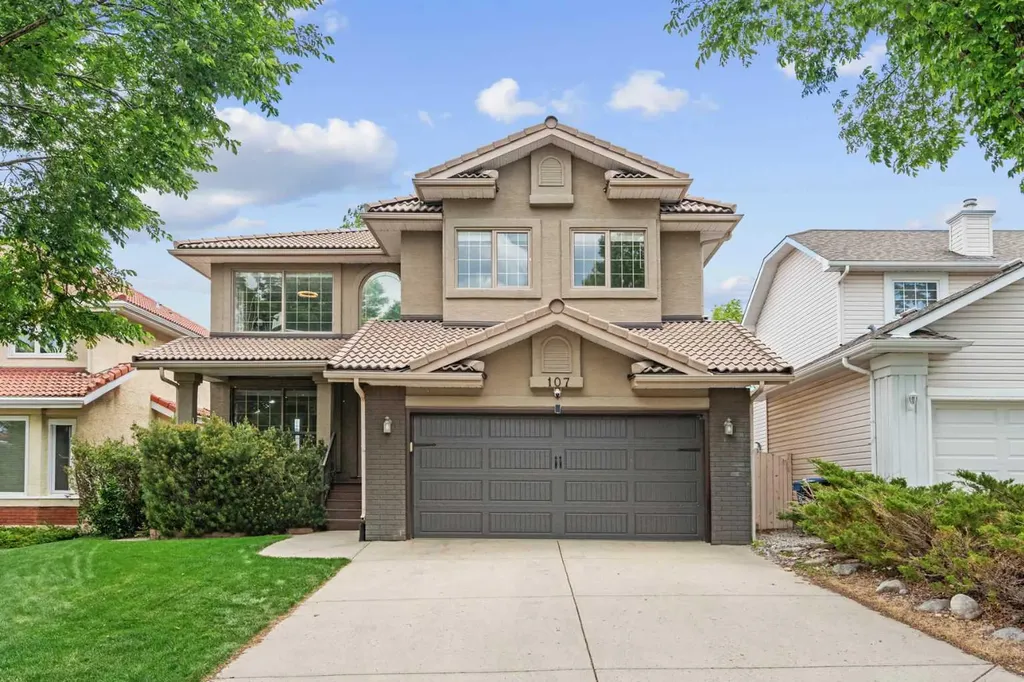 107 Edgebrook Circle NW Calgary AB T3A 5A4