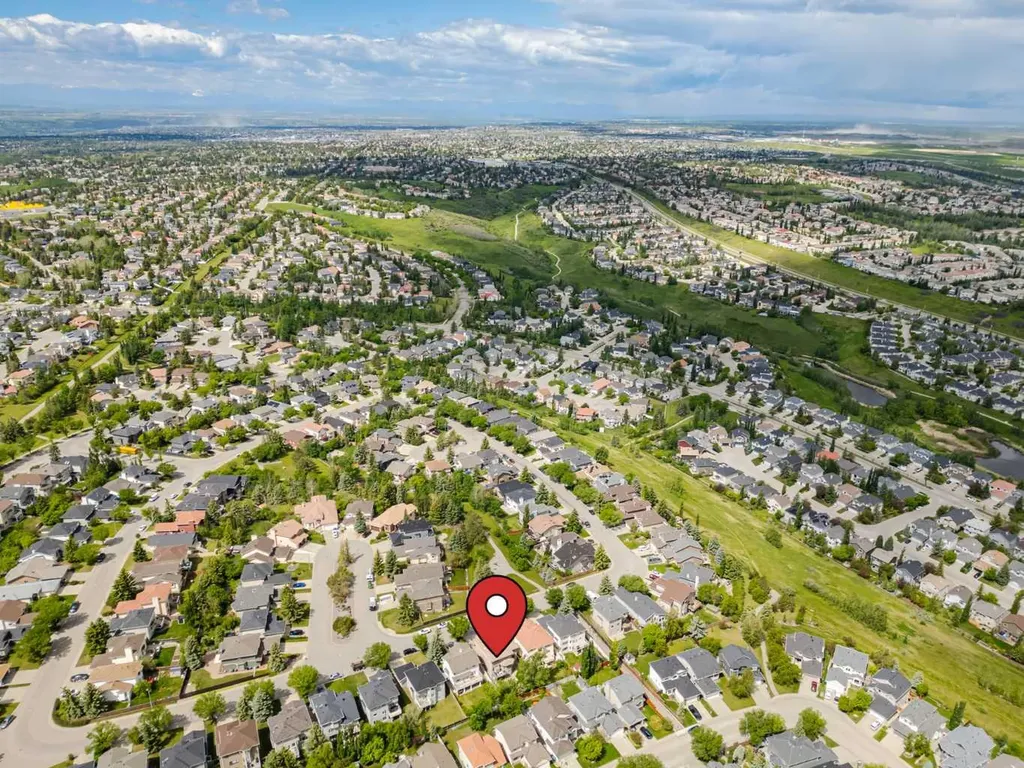 107 Edgebrook Circle NW Calgary AB T3A 5A4