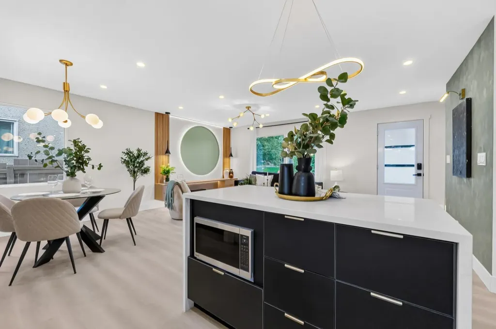 4911 Marcombe Road NE Calgary AB T2A 3G4