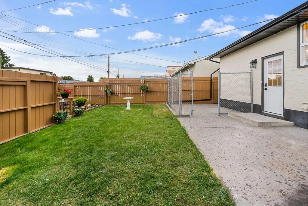 4911 Marcombe Road NE Calgary AB T2A 3G4