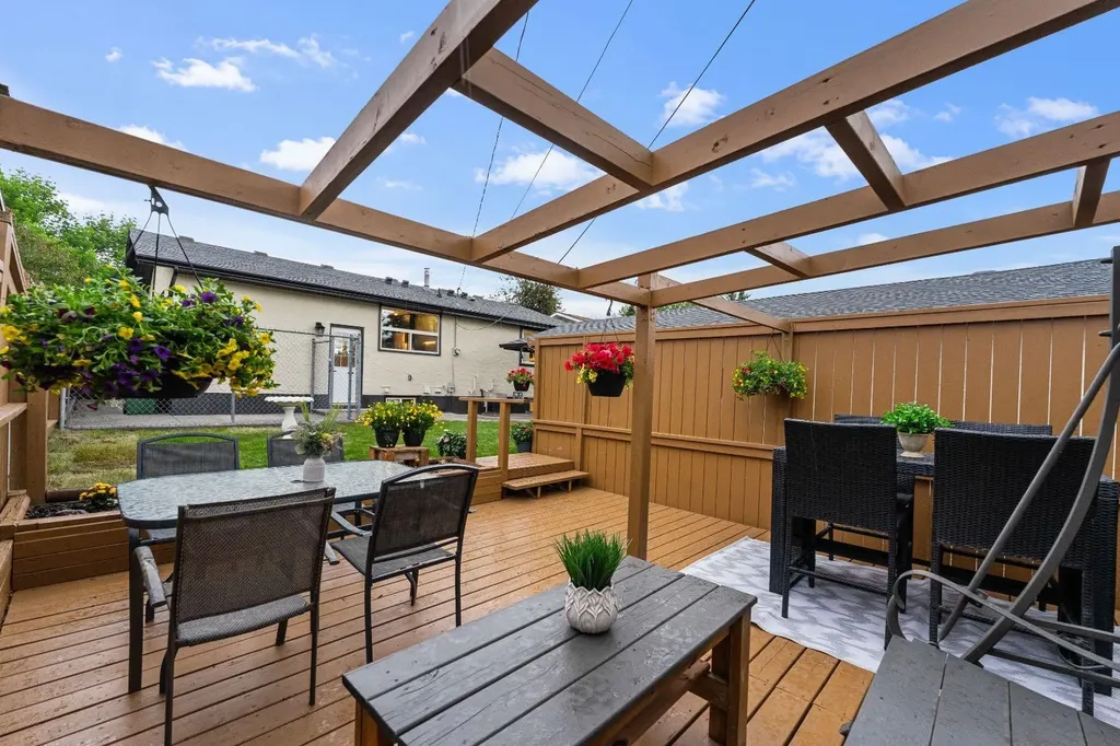4911 Marcombe Road NE Calgary AB T2A 3G4