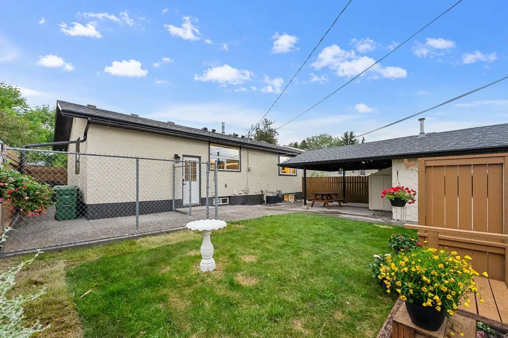 4911 Marcombe Road NE Calgary AB T2A 3G4