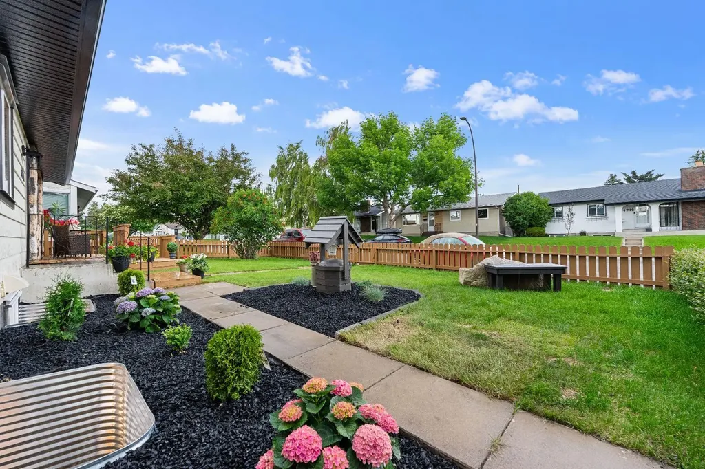 4911 Marcombe Road NE Calgary AB T2A 3G4