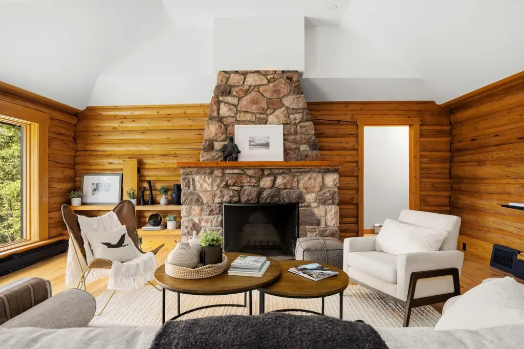 212 St. Julien Road Banff AB T1L 1A9