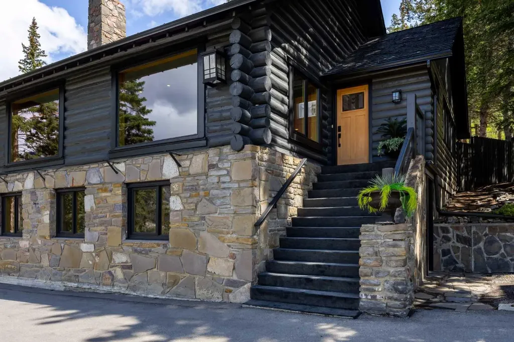 212 St. Julien Road Banff AB T1L 1A9