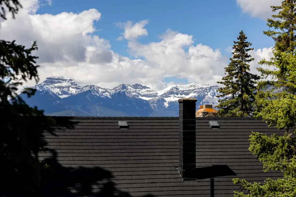 212 St. Julien Road Banff AB T1L 1A9