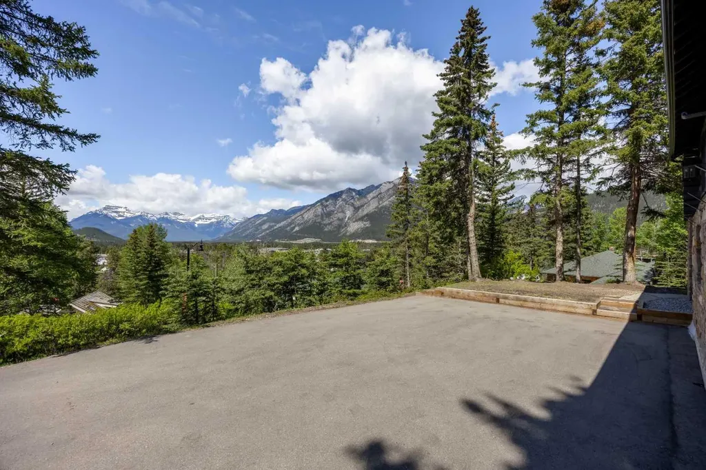 212 St. Julien Road Banff AB T1L 1A9