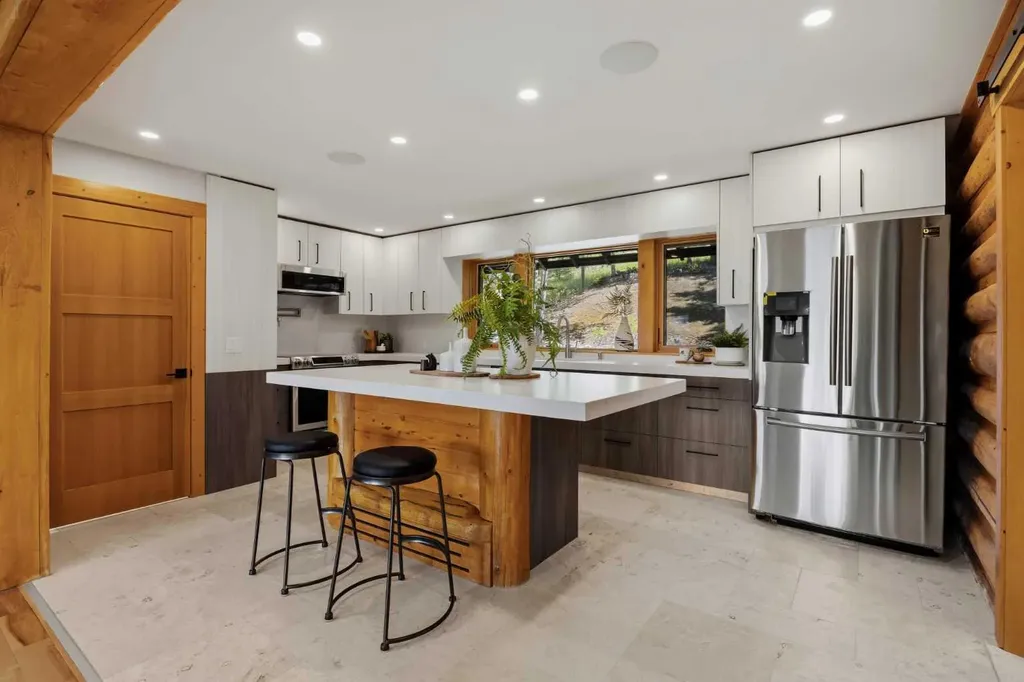 212 St. Julien Road Banff AB T1L 1A9