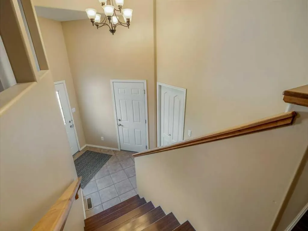 727 Aberdeen Crescent W Lethbridge AB T1J 5B2