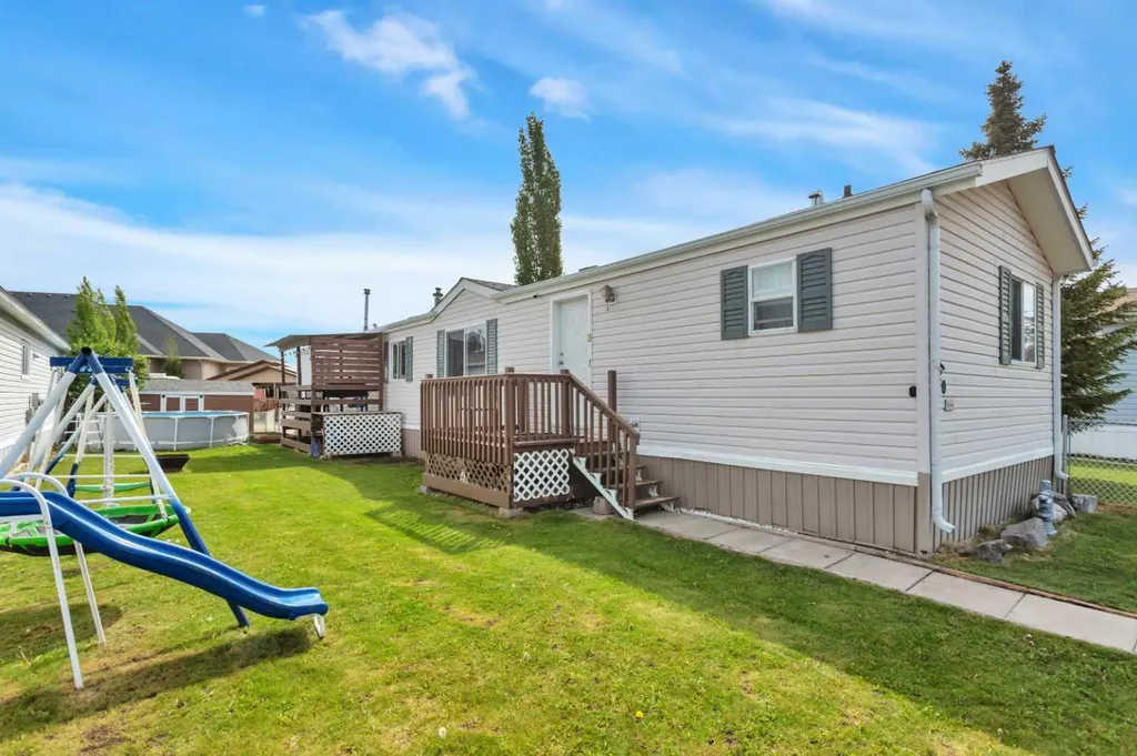4520 59 Street Rocky Mountain House AB T4T 1N9
