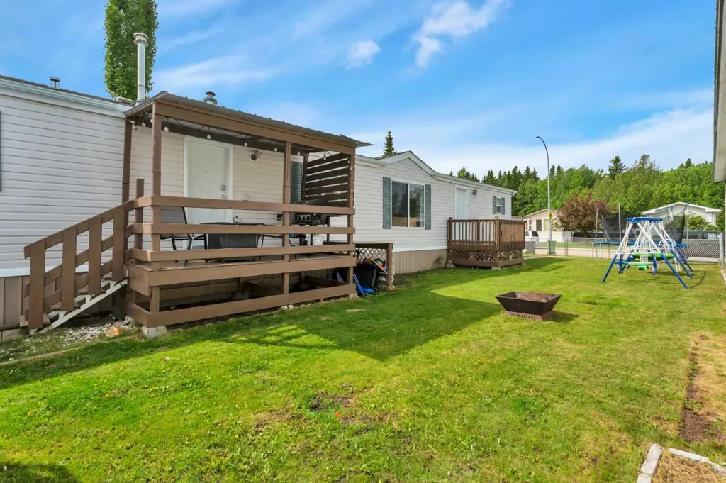 4520 59 Street Rocky Mountain House AB T4T 1N9
