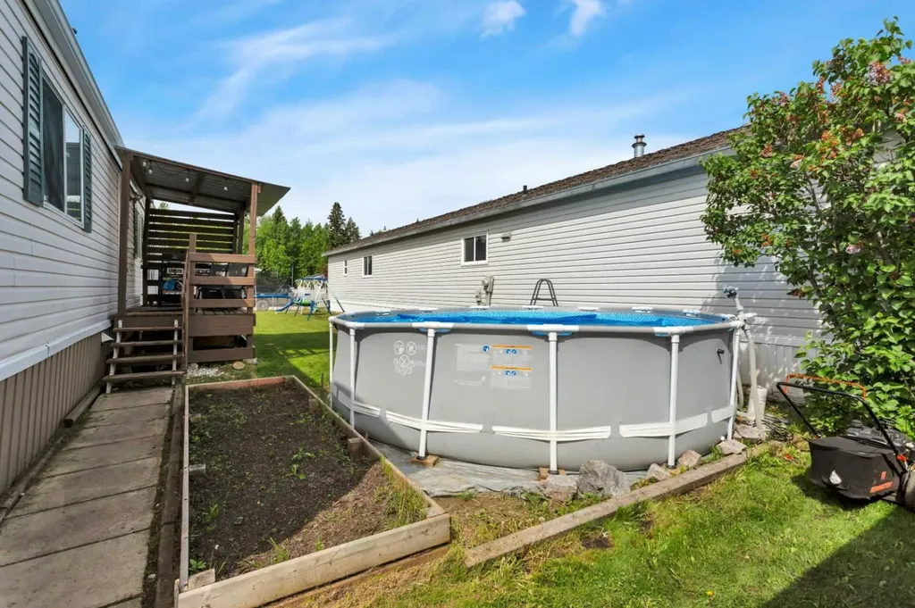 4520 59 Street Rocky Mountain House AB T4T 1N9