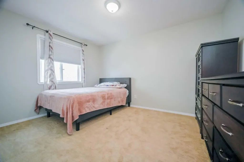 10626 Royal Oaks Drive Grande Prairie AB T8V 8G3