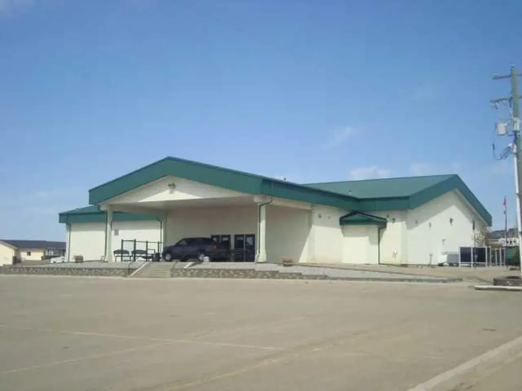 2 Trochu Avenue Trochu AB T0M 2C0