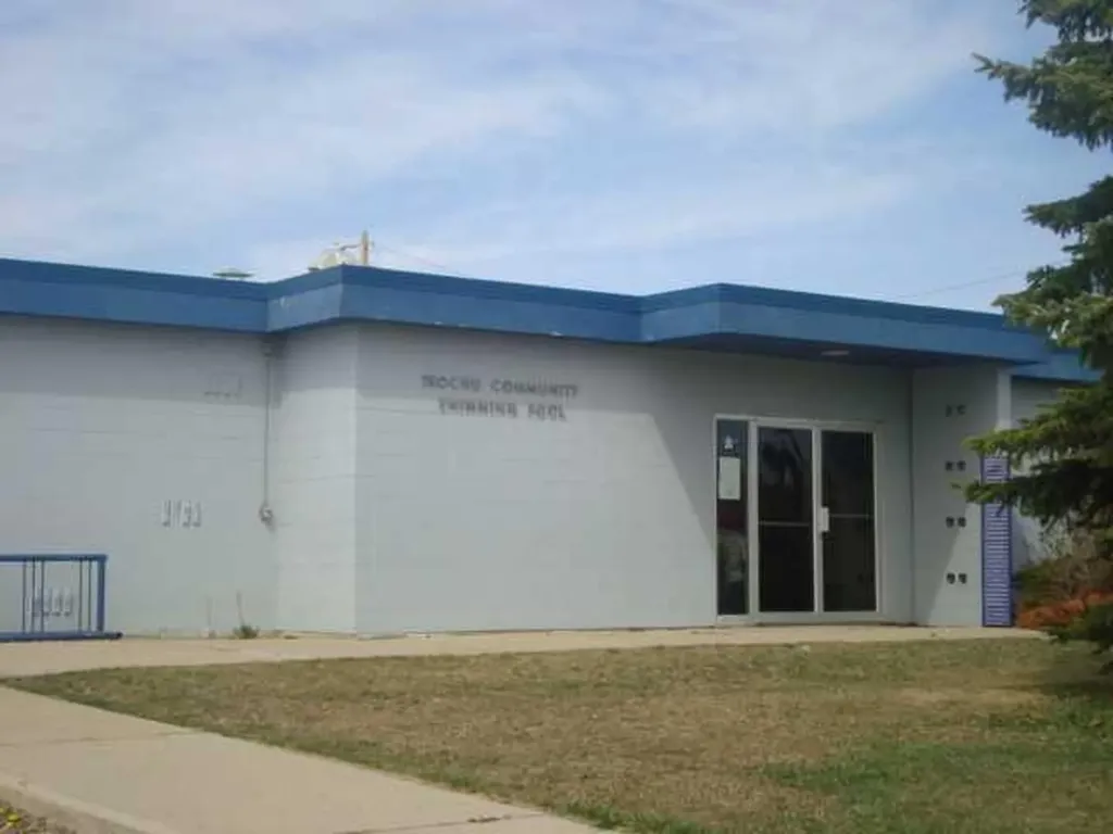 2 Trochu Avenue Trochu AB T0M 2C0