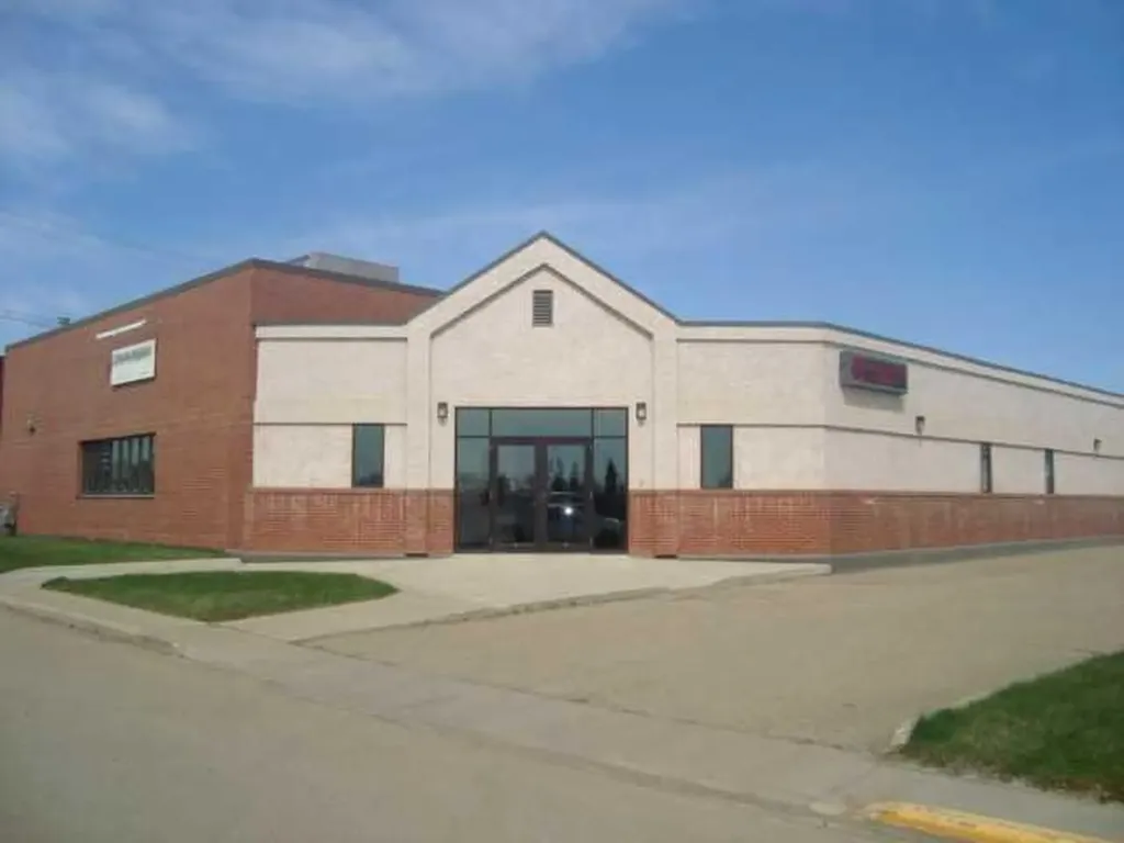 2 Trochu Avenue Trochu AB T0M 2C0