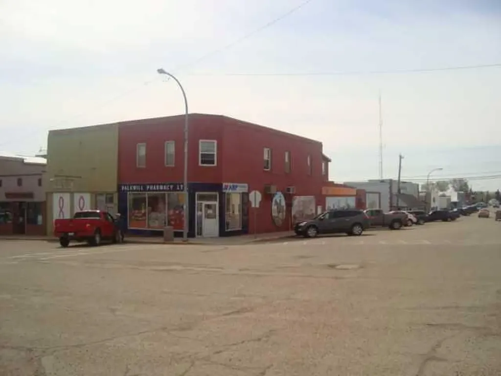 2 Trochu Avenue Trochu AB T0M 2C0