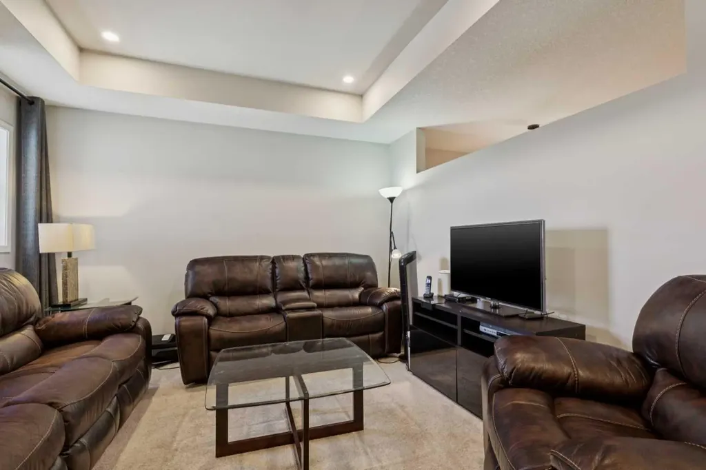 293 Masters Avenue SE Calgary AB T3M 2C1