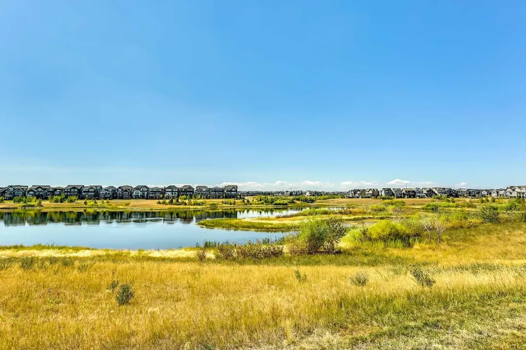 293 Masters Avenue SE Calgary AB T3M 2C1