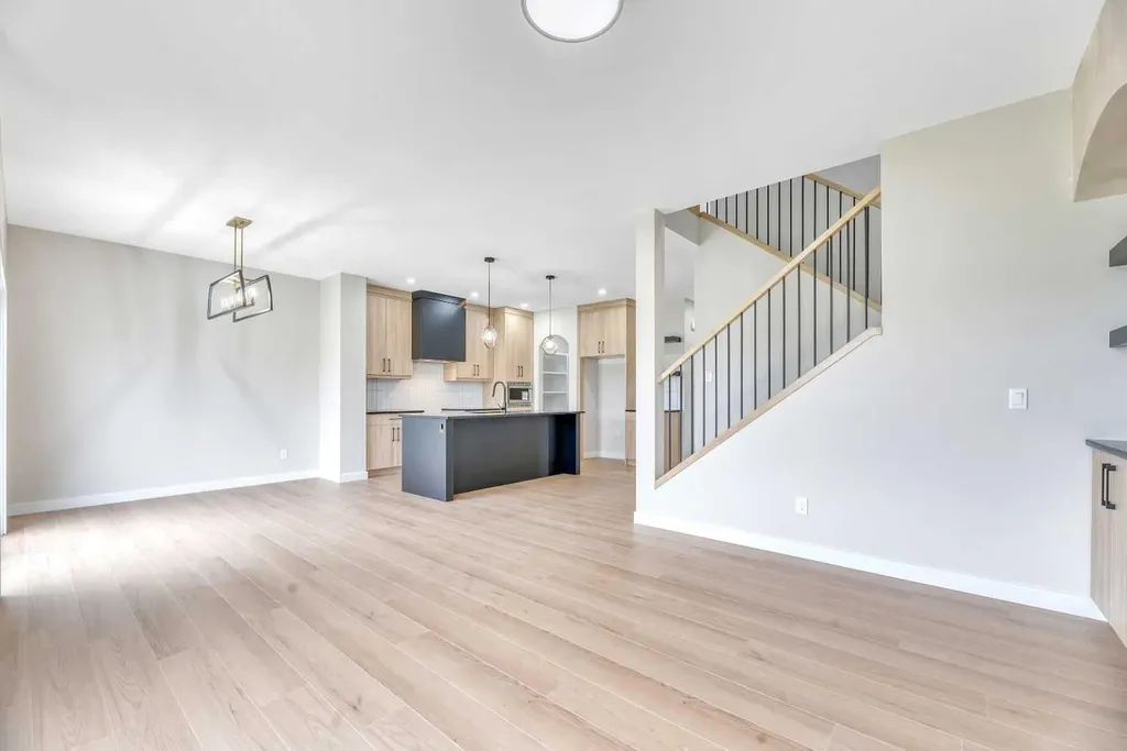112 Lakewood Crescent Strathmore AB T1P 2J9