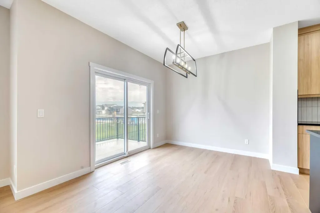 112 Lakewood Crescent Strathmore AB T1P 2J9