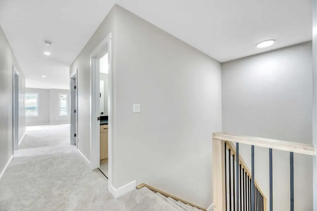 112 Lakewood Crescent Strathmore AB T1P 2J9
