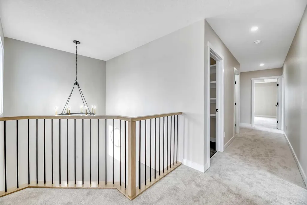 112 Lakewood Crescent Strathmore AB T1P 2J9