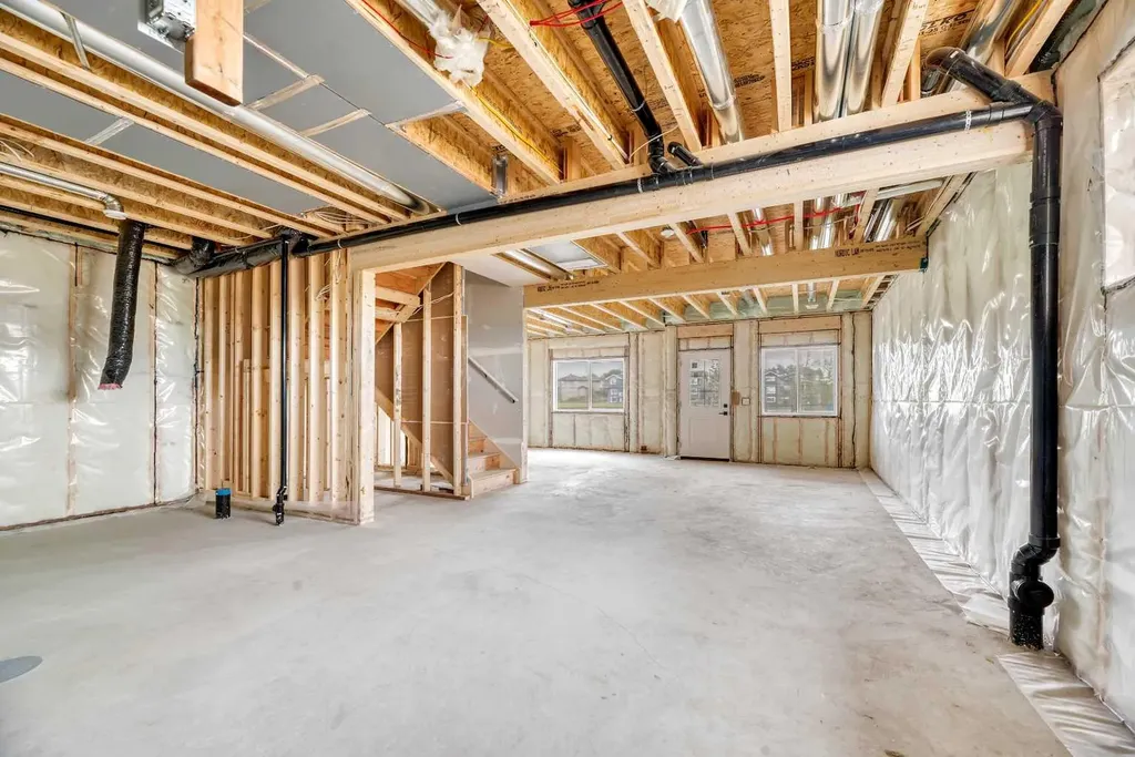 112 Lakewood Crescent Strathmore AB T1P 2J9