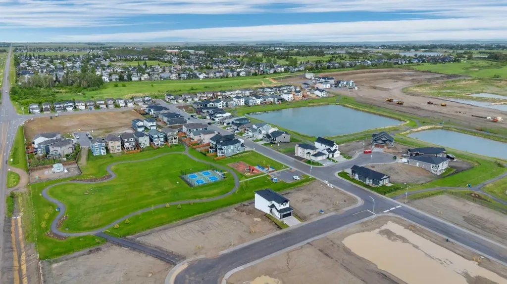 112 Lakewood Crescent Strathmore AB T1P 2J9