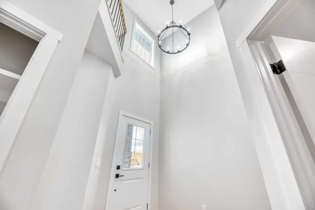112 Lakewood Crescent Strathmore AB T1P 2J9