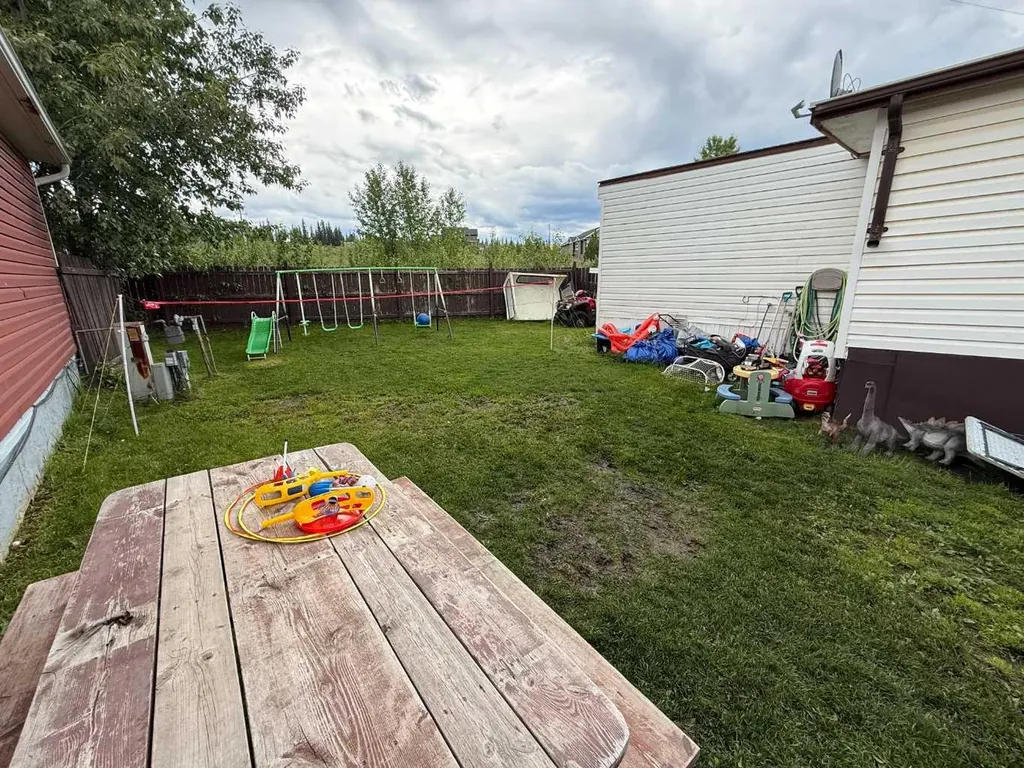 133 Jarvis Street Hinton AB T7V 1R9