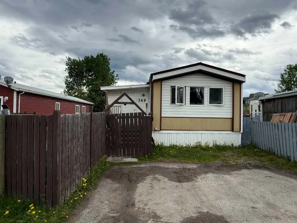 133 Jarvis Street Hinton AB T7V 1R9