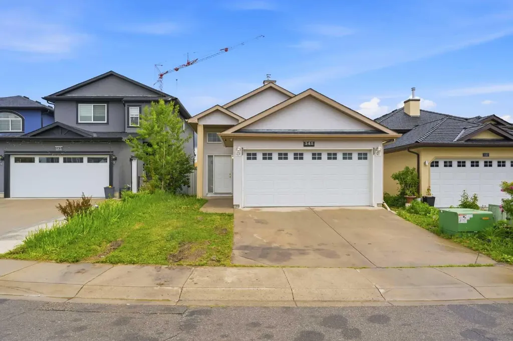 141 Tarawood Place NE Calgary AB T3J 5B4