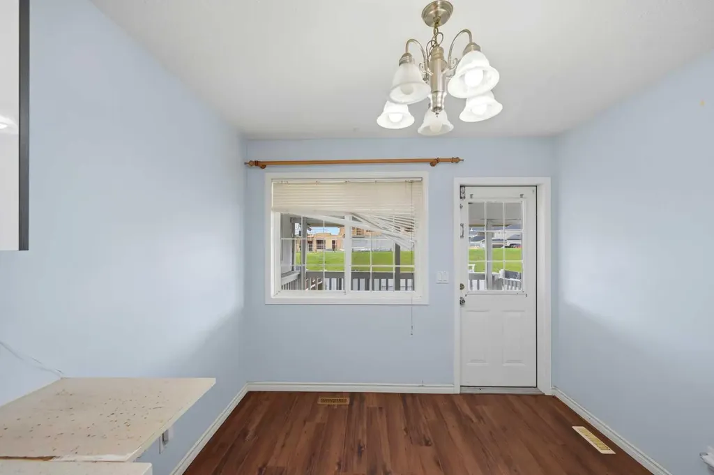 141 Tarawood Place NE Calgary AB T3J 5B4