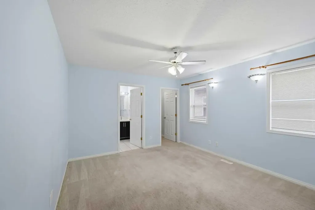 141 Tarawood Place NE Calgary AB T3J 5B4