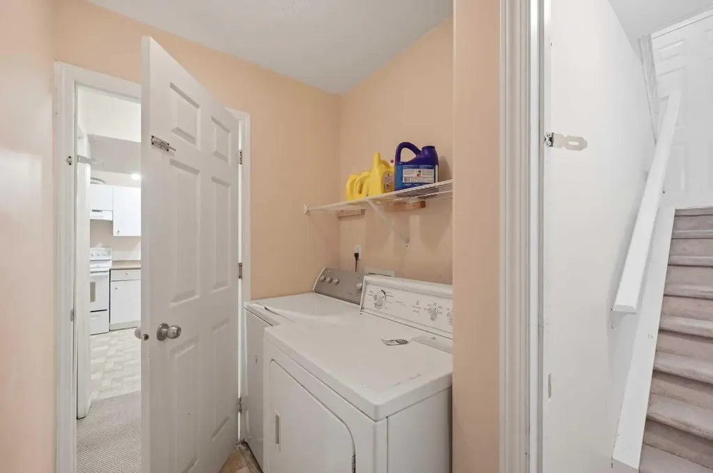 141 Tarawood Place NE Calgary AB T3J 5B4