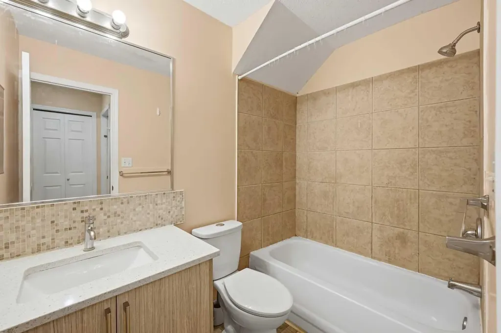 141 Tarawood Place NE Calgary AB T3J 5B4