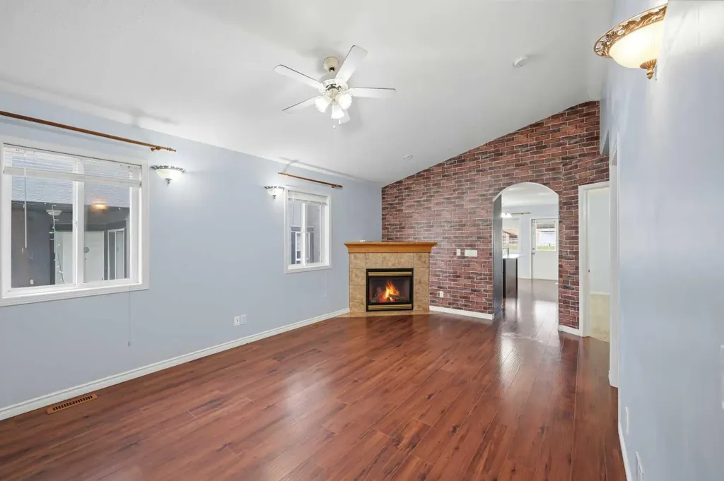 141 Tarawood Place NE Calgary AB T3J 5B4