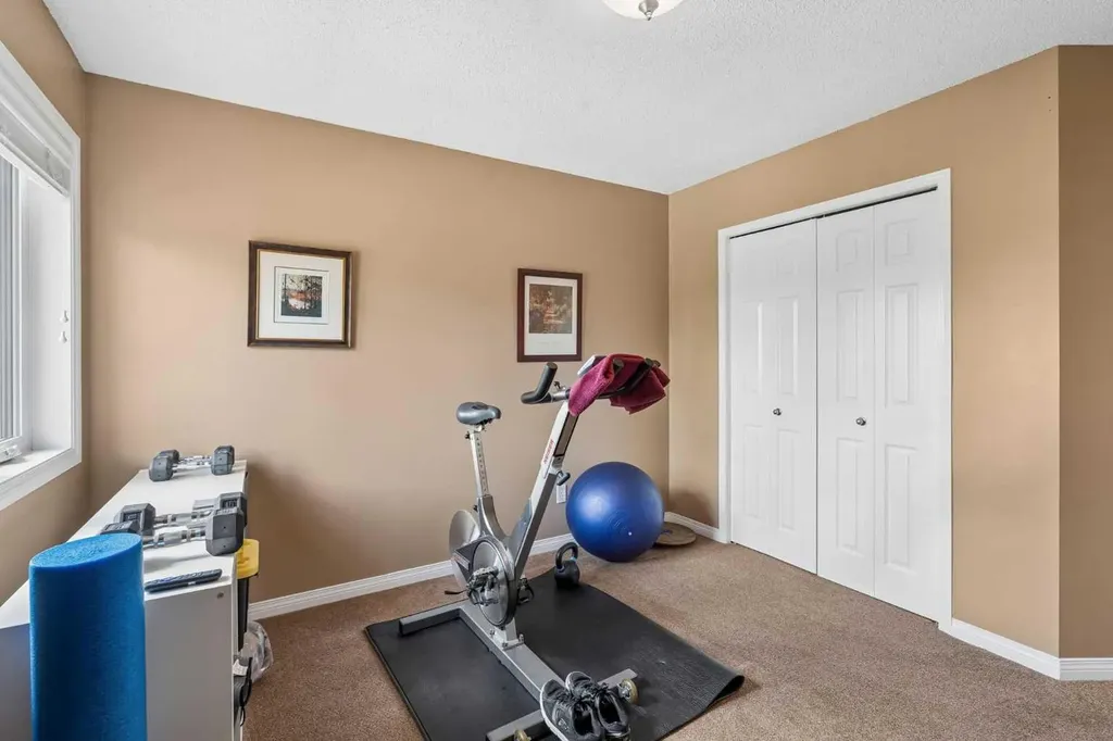 67 Hawkwood Drive NW Calgary AB T3G 3H9